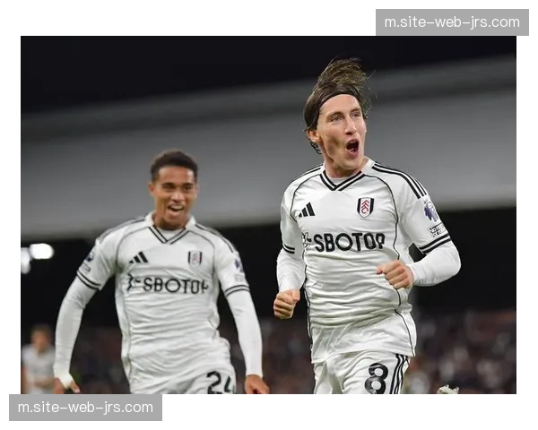 伊沃比禁区外巧射得分，富勒姆中场创造力得到充分展现